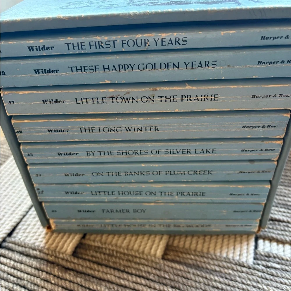 Little House on the Prairie Boxed Set Books - Picture 2 of 5